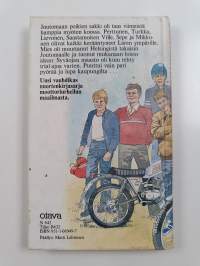 Eläköön, meillä on kerho!