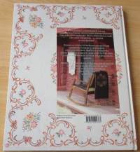 Isoäidin kauniit käsityöt perinteisiä suomalaisia ristipisto- ja kirjontatöitä