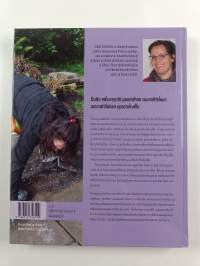 Uusi puutarha : ajan ja paikan hengessä (Värikiekko puuttuu)