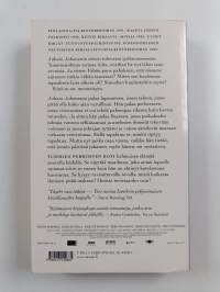 Tummien perhosten koti