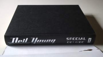 Special deluxe - Muistelmia elämästä ja autoista