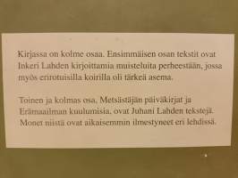 Erämies Juhani Lahti ja hänen neljä koiraansa