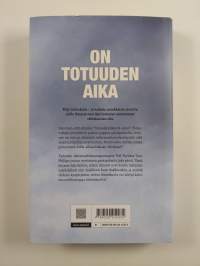 Totuus : paskapuheen lyhyt historia