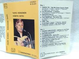 c-kasetti Hämyn hetki - Tapio Heinonen
