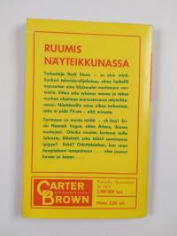 Ruumis näyteikkunassa