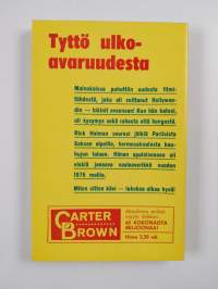 Tyttö ulkoavaruudesta