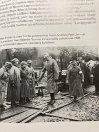Lotta Svärdin synty - Järjestö, armeija, naiseus 1918 - 1928