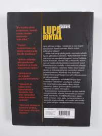 Lupa johtaa : persoonallisia tarinoita