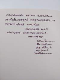 Joutsenen kynällä : Äänisen kalliotaidetta 4000-2000 eKr. : näyttelykatalogi ja esitelmät = Swansongs : rock art from Lake Onega 4000-2000 B.C. : exhibition catal...