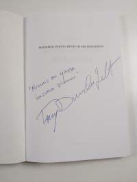 Seitsemän avainta hyviin henkilökemioihin : iloa ihmissuhteista (signeerattu)