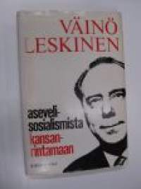 Asevelisosialismista kansanrintamaan - Politiikkaa kolmella kymmenluvulla