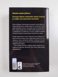 Hänen vallassaan ; Hänen lähellään (UUDENVEROINEN)