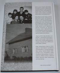 Anjan ja Erikin kirja.Kahden suvun vaiheita Aunuksessa ja Kymenlaaksossa.