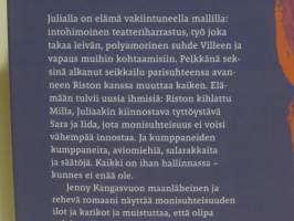 Hiukset taskussa