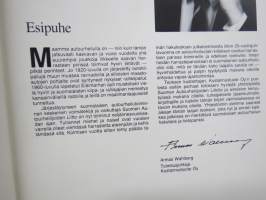 Suomen autourheilijat, runsaskuvituksinen historiikki (kirjoittanut Jukka Marttila) sekä matrikkeli autourheilijoista