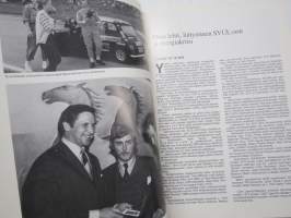 Suomen autourheilijat, runsaskuvituksinen historiikki (kirjoittanut Jukka Marttila) sekä matrikkeli autourheilijoista
