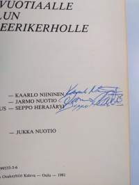 Lauluopas 100-vuotiaalle Oulun upseerikerholle (signeerattu)