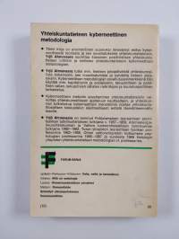 Yhteiskuntatieteen kyberneettinen metodologia : Positivismin kritiikki