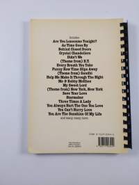101 Hits for Buskers, Book 7 : Piano / Organ Edition with Guitar Chords