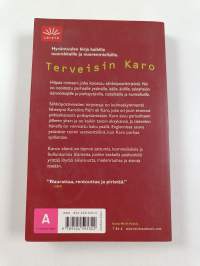 Terveisin Karo : sähköpostiromaani