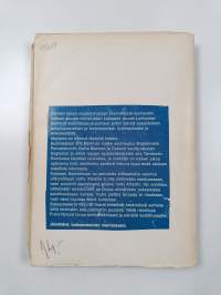 Saattue näkyvissä : meriromaani
