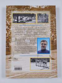 Koko Saarijärvi kiehui : juhannuskisat 1920-luvulta 2000-luvulle