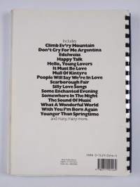 101 Hits for Buskers, Book 6 : Piano / Organ Edition with Guitar Chords