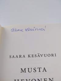 Musta hevonen (signeerattu)