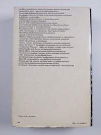 Nuoruusvuodet : kronikka vuosilta 1906-1924