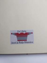 Isoäitiemme aika kuvien kertomana