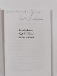 Kasipeli : kulttuuripakinoita (signeerattu)