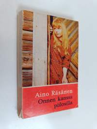 Onnen kanssa piilosilla