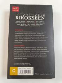 Intohimosta rikokseen : Pikkujuttu ; Naisen rikos