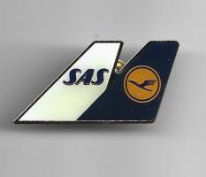 SAS / Lufthansa  - pinssi rintamerkki