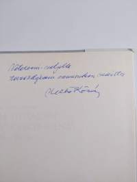 Simpeleen tehtaiden kahdeksan vuosikymmentä 1906-1986 (signeerattu, tekijän omiste)