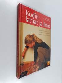 Kodin lattiat ja listat