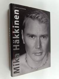 Mika Häkkinen : mestarin paluu