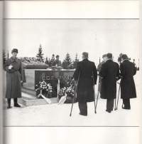 Suomen Mannerheim  -Kuvaelämänkerta