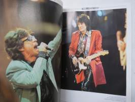 The Rolling Stones - Their life in pictures -kuvakirja yhtyeen vaiheista