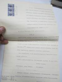 Otel lainhuudatuspöytäkirjasta Viipuri 1944 - käsittelee Voronin-suvun  maanomistusasioita ja niihin kohdistuvia oikeustoimia luovutetussa Karjalassa