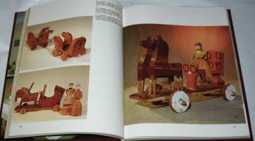 Russian toys : from the collection of the Zagorsk Museum of Toys, USSR academy of pedagogical sciences