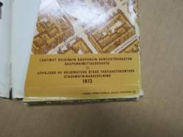 Helsinki opaskartta 1973, erilliset kartat 2 kpl, katu- ja paikannimistö (osoiteluettelo) kansiossa