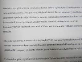 Sosiaaliset suhteet Turun satamassa -presidentti Mauno Koiviston väitöskirja, näköispainos, mukana Tapio Bergholmin kirjoittama esittely