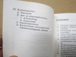 Reserviläisjohtajan opas