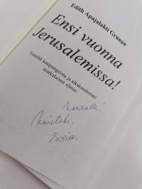 Ensi vuonna Jerusalemissa! - esseitä kaupungeista ja aikakaudestani matkalaisen silmin (signeerattu, tekijän omiste)