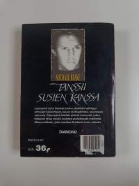 Tanssii susien kanssa