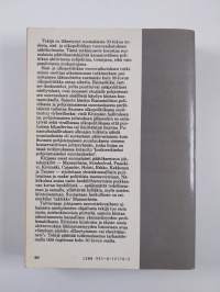 Kansallinen eheytyminen - myytti vai todellisuus : ulko- ja sisäpolitiikan linjat ja vuorovaiktusvuorovaikutus Suomessa vuosina 1933-1939