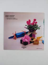 Origamiaskartelua : Lahjakääreitä ja kortteja