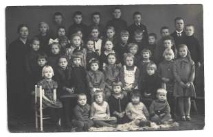 Pyhäkoululaisia  1928 - valokuva 9x13 cm