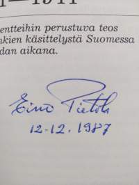 Sotavangit Suomessa 1941-1944 : dokumentteihin perustuva teos sotavankien käsittelystä Suomessa jatkosodan aikana (signeerattu)